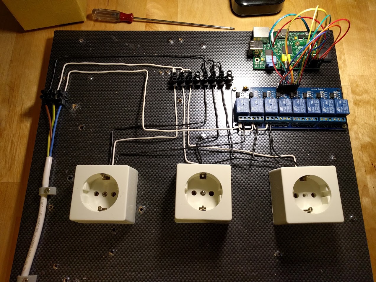 Raspberry Pi RF Remote-controlled Mains Sockets (Power Plugs) : 6