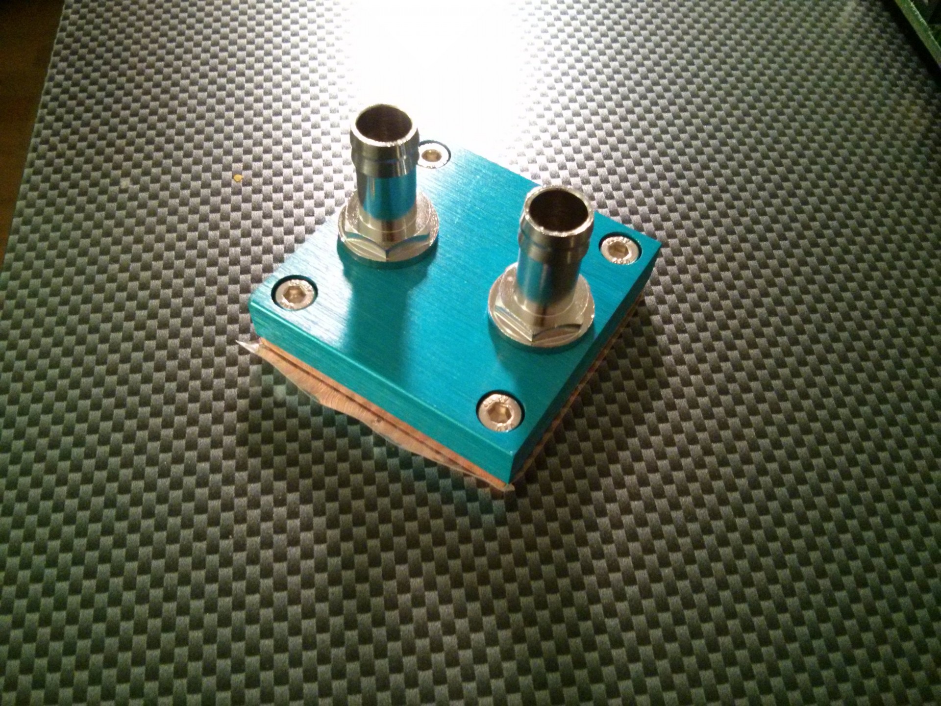 Diy water store cooling block